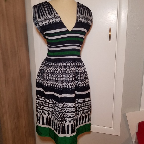 Max Edition Blue and Green Raunched V Neck Dress - Picture 1 of 6